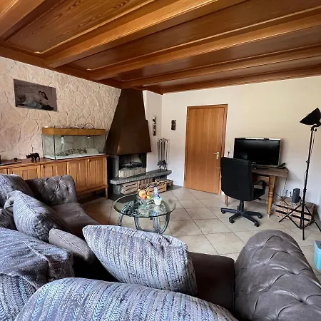 Gemuetliche 2-zimmer-privat-unterkunft Mit Kamin In Efh * Spiegelberg